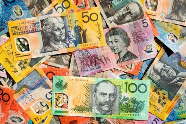 1477345835 australian money