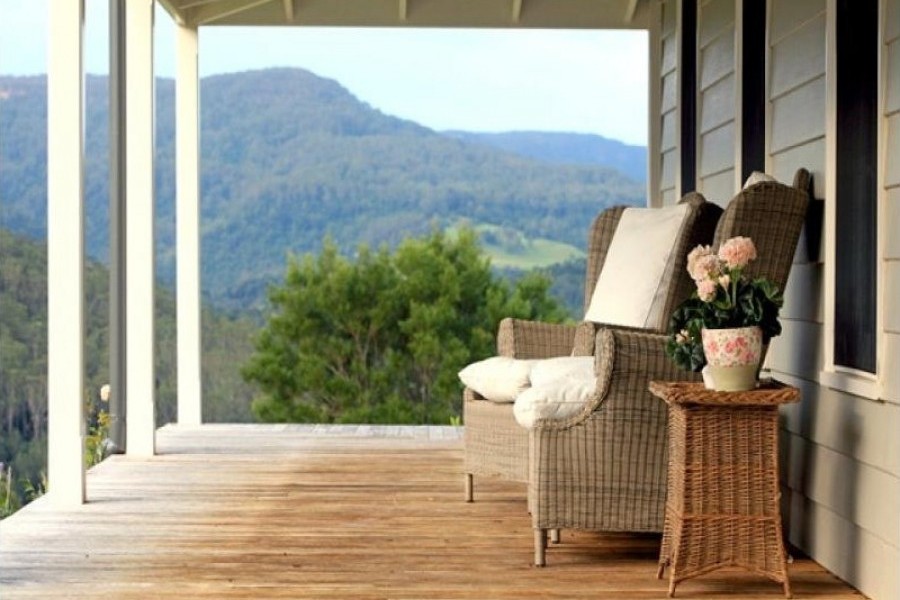 1527125201 country estate